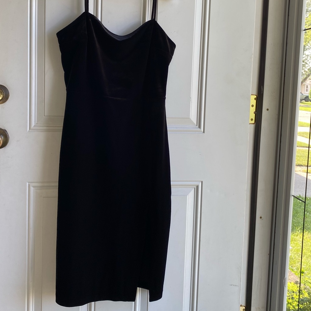 Black Velvet Bodycon Dress